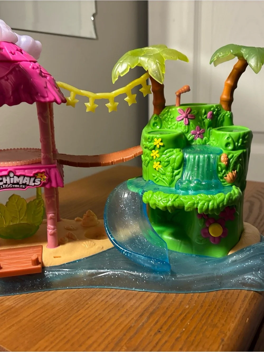 Sparkling Waterfall Playset with Blue Slide — Green & Blue